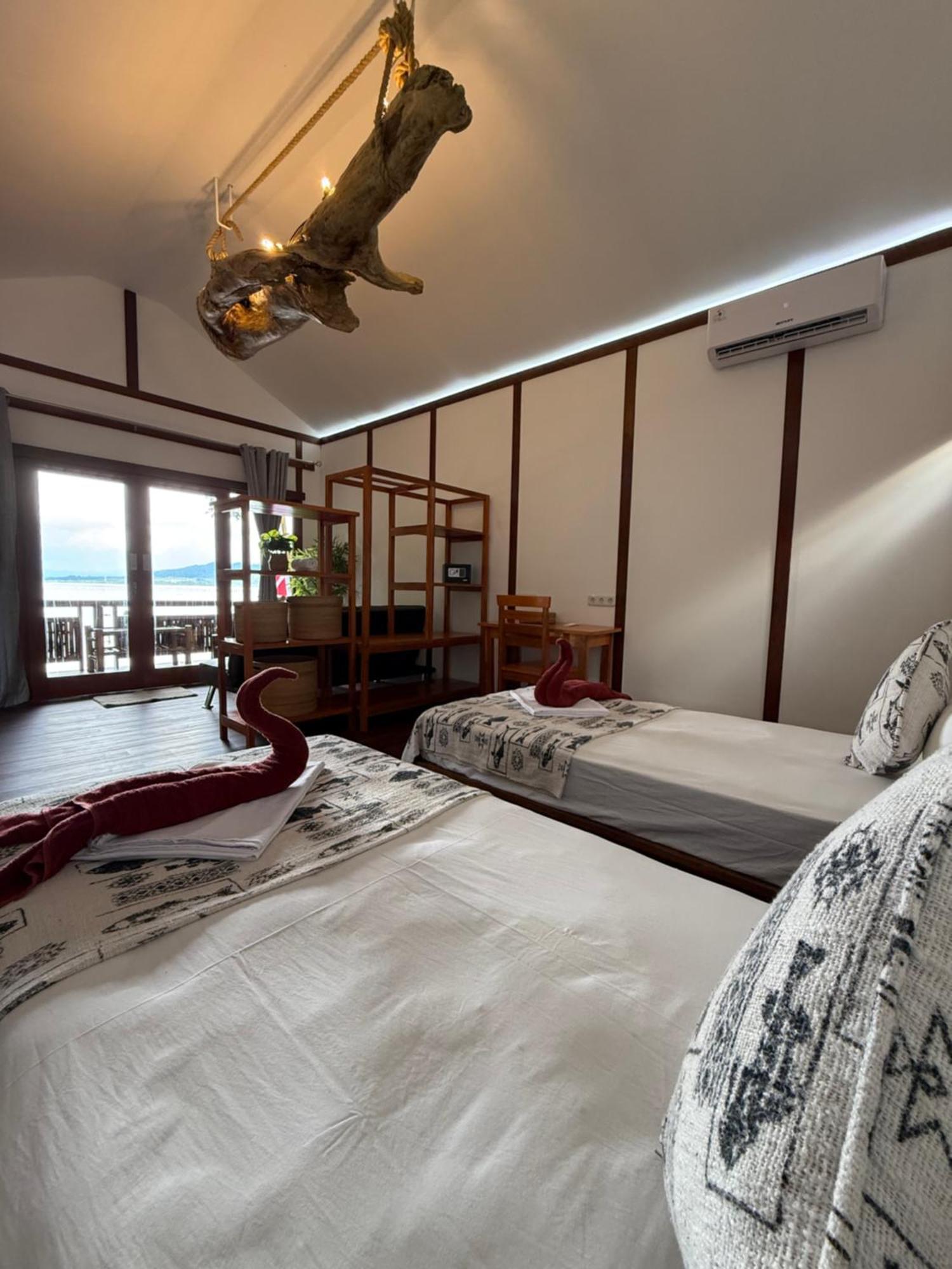 3Will Bunaken Dive Resort Exterior foto